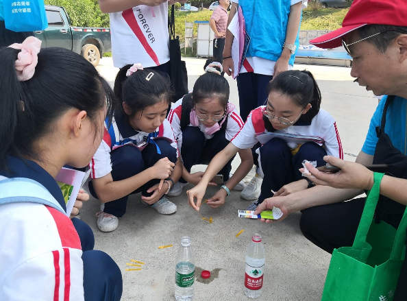 “河”我一起，守护碧水