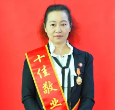 十佳敬业标兵 ▎  唐映兰：情系社区十余载