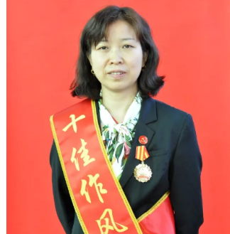 十佳作风标兵 ▎ 李燕：养老保险“岗前哨”