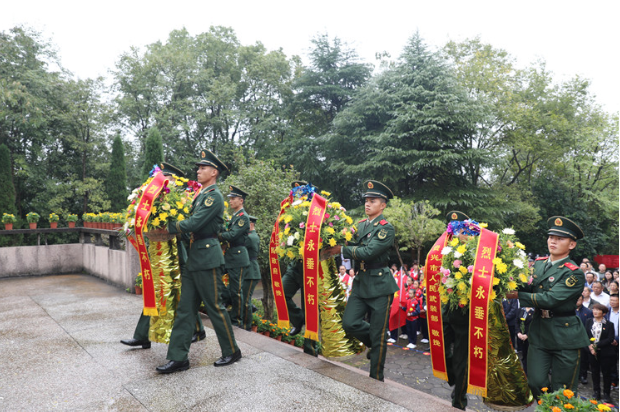 资兴市举行“烈士纪念日”公祭活动