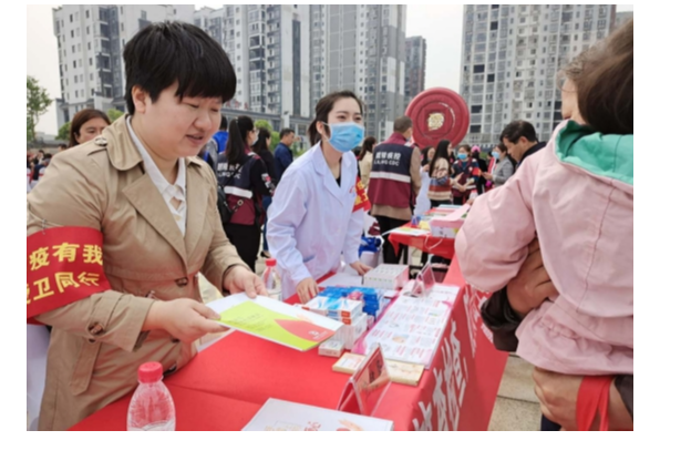 爱卫志愿服务扮靓幸福醴陵