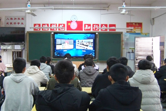 资兴市职业中专：开展青少年普法进校园宣讲活动