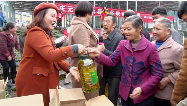 企业进村签订购销合同