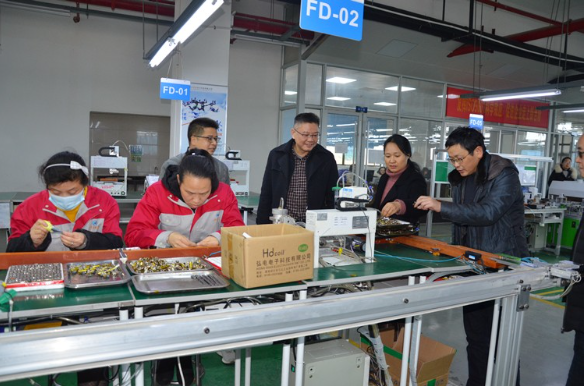 资兴司法局：开展“送法进企业”活动