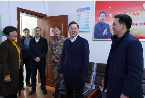 杨理诚走访慰问一线单位工作人员