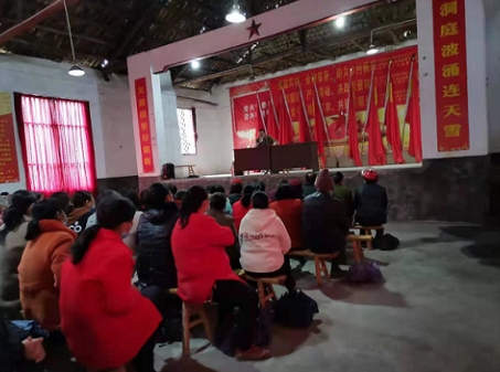 兴宁镇：开展送畜禽养殖技术活动