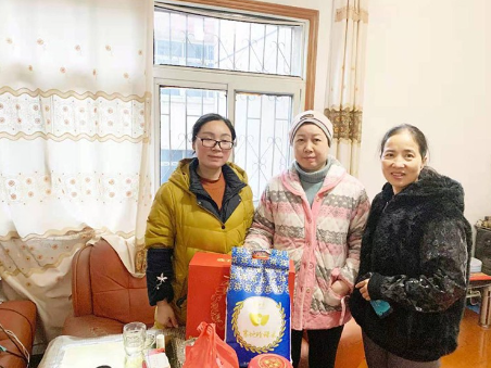 资兴志愿者：真情关爱暖人心