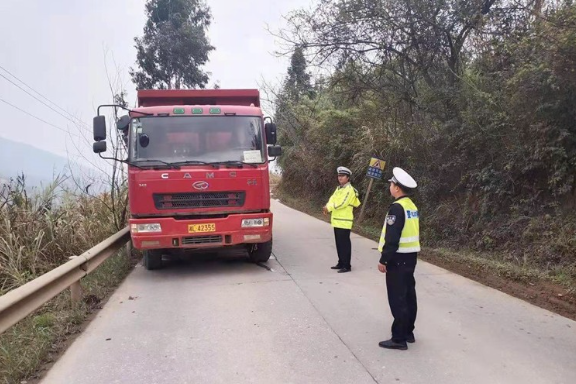 资兴交警：开展农村交通违法行为集中整治行动
