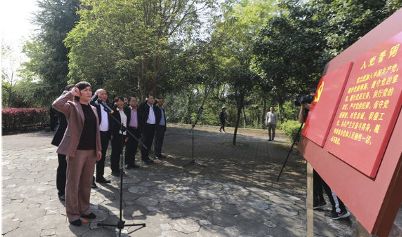 市委常委会开展党史学习教育第一次专题学习 黄峥嵘讲党史学习教育主题党课