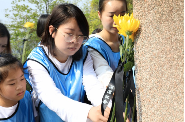 鲤鱼江幼儿园：缅怀革命先烈 传承红色基因