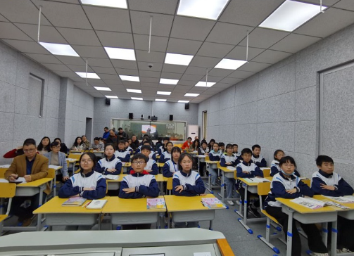 市三中：远程直播助力教学质量提高