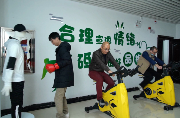 打出社会治理组合拳 构建共建共享新格局