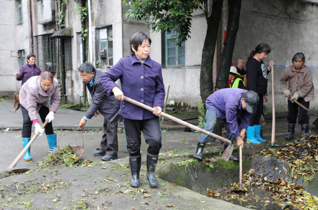 东岸山社区：开展“学党史、践初心、保洁净、防疫情”整治活动
