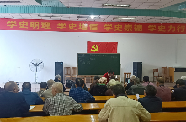 东江街道“掌心课堂”进社区