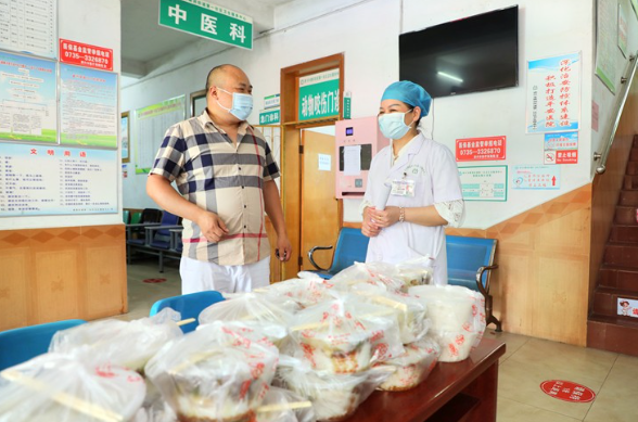 爱心午餐，助力疫苗接种