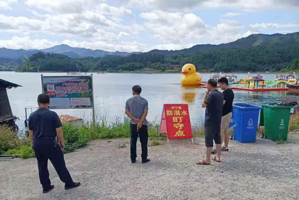 兴宁镇多措并举防溺水