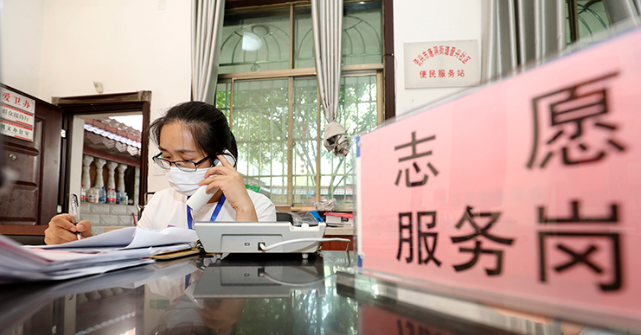 资兴小分队“三包”“两服务”助力疫情防控