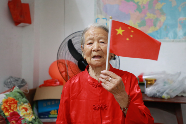 资兴101岁老人接种新冠疫苗