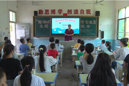 资兴开讲“码头课堂” 现场教学防溺水