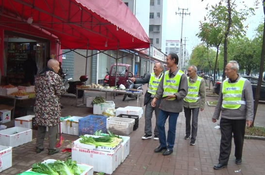 资兴市唐洞街道的热心“老嗲们”
