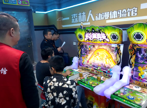资兴市净化校园周边文化市场
