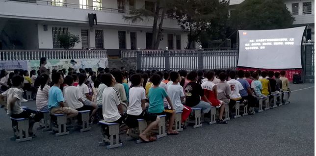 资兴市安全警示教育进校园