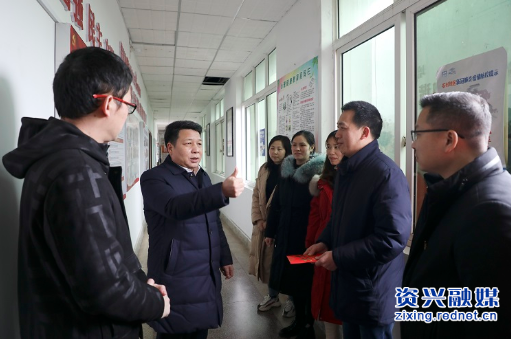 陈占华走访慰问一线单位部门干部职工