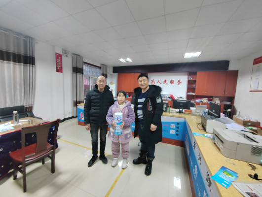 资兴市东江街道开展“关爱儿童”送温暖慰问活动