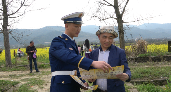消防宣传进田间地头