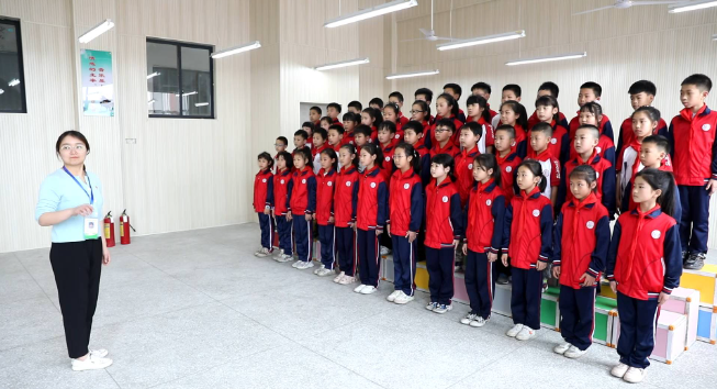 市三完小：廉洁文化进校园