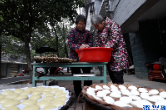 糍粑香里年味浓