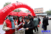 我市举行“点亮万家灯火”城镇失业人员专场招聘会