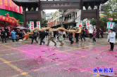 八面山瑶族乡：龙灯腰鼓闹元宵